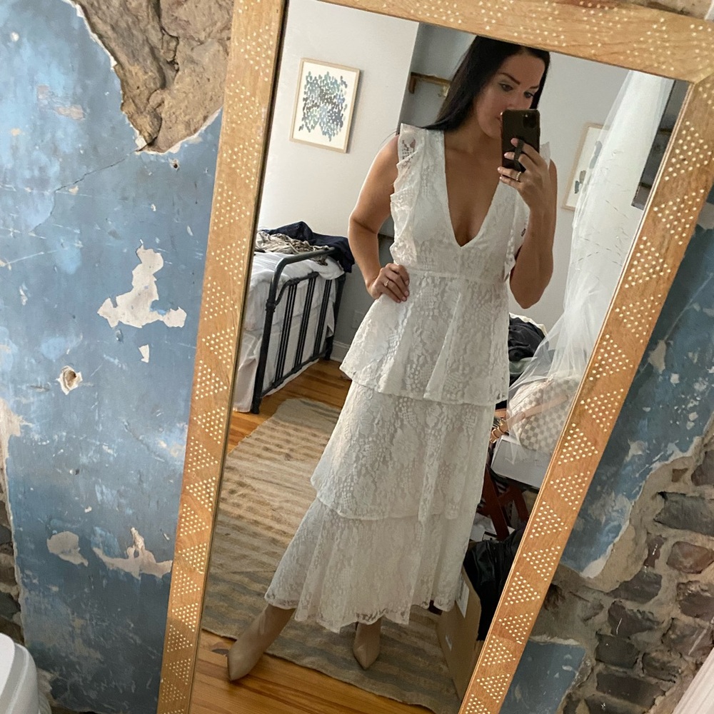 Lulu's White Lace Tiered Midi Dress